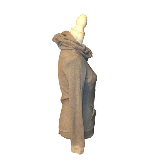 Women’s Volcom Heather-Gray Zip-Up Hoodie w/ a Raised Neck - Picture 8 of 16